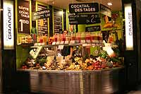 OEZ Olympia Einkaufszentrum - Piccolo Grande Frische Fruchts&auml;fte, Gem&uuml;ses&auml;fte Foto: Martin Schmitz