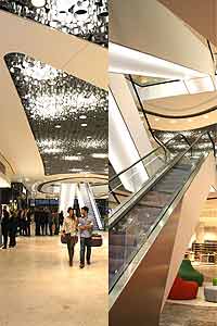 München: Pasing Arcaden Einkaufszentrum: Innenbereich Fotos/Collage: Marikka-Laila Maieel