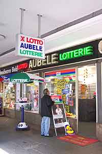  Marienplatz 01 - Aubele Lotterie Lotto Annahmestelle (Foto: Marikka-Laila Maisel)