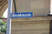 Einkaufsstraßen in München: Residenzstraße - Haus für Haus (Foto: Marikka-Laila Maisel)